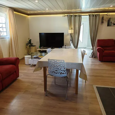 Entre Et Montagne Апартаменты Thezan-les-Beziers